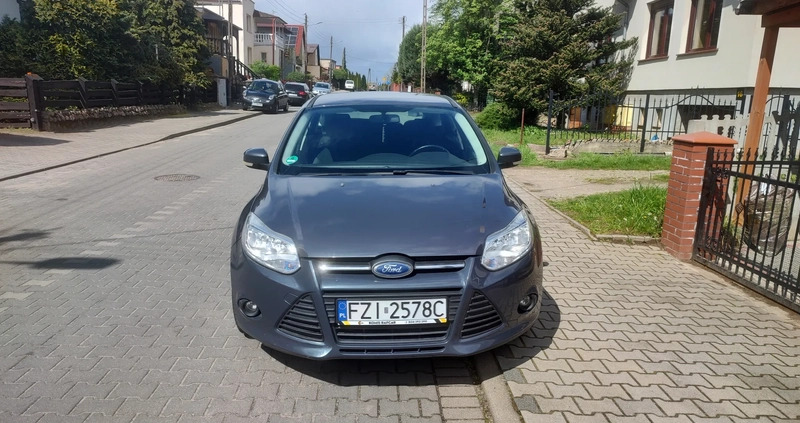 Ford Focus cena 27500 przebieg: 238700, rok produkcji 2012 z Sulechów małe 137